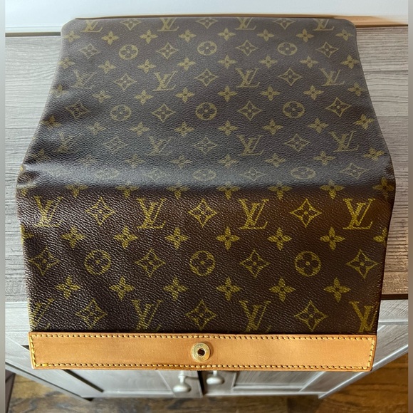 ❌ SOLD ON Ⓜ️ ❌ Vintage Louis Vuitton Pliante Clutch - Picture 4 of 16